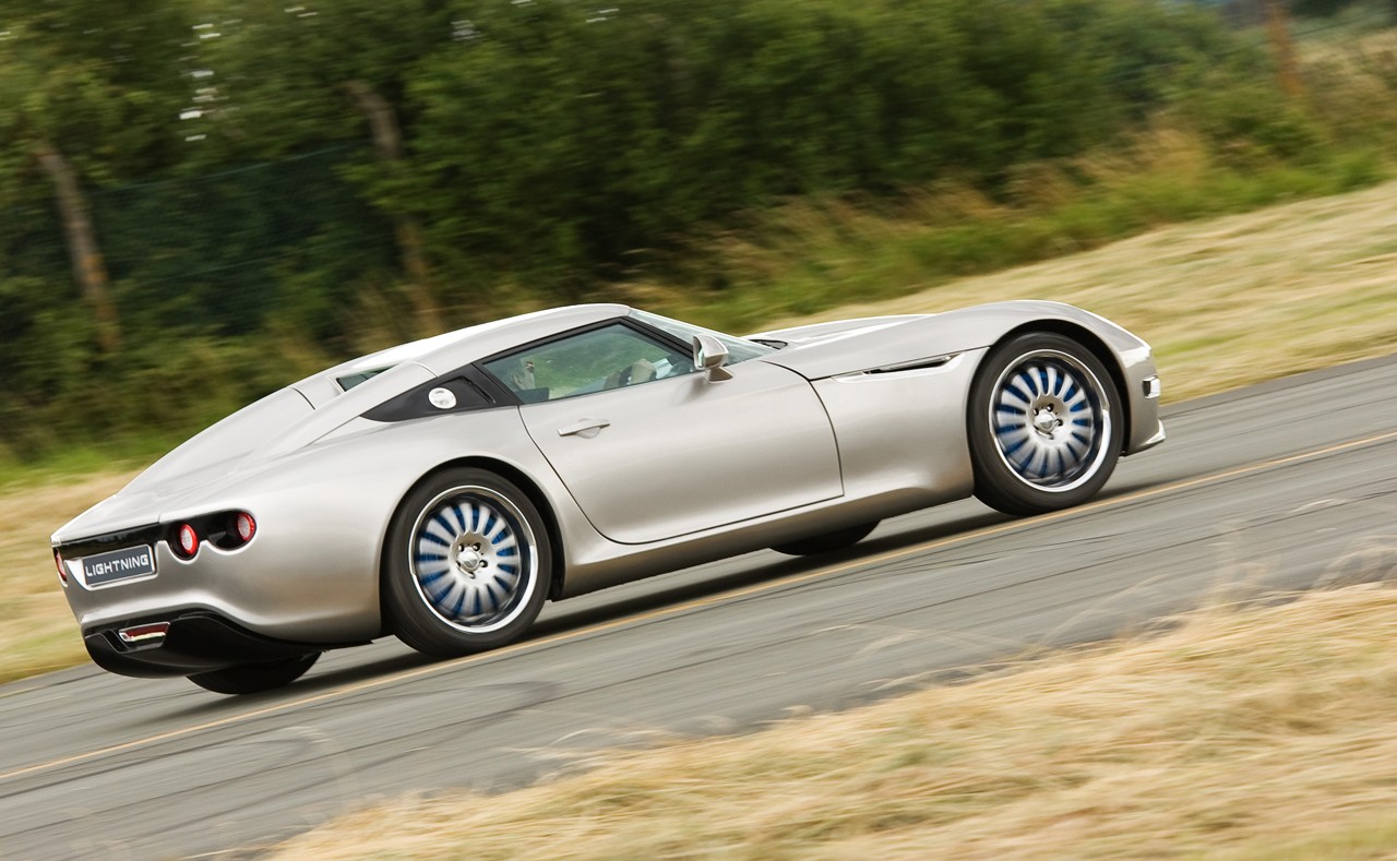 Lightning GT - electrizant